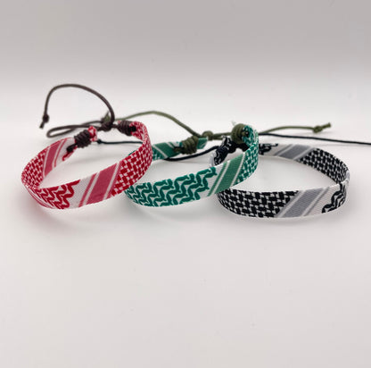 Geschenk-Bundle: „Allah“ Kette, Shemagh Armband in Rot, Schwarz & Grün & Rosen Geschenkbox | Elegantes Set für Jeden Anlass