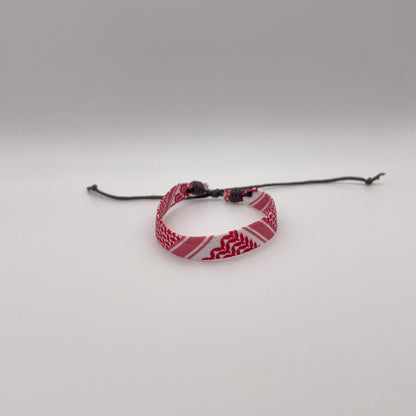 Shemagh-Armband für Männer und Frauen – Anpassbares Armband aus geflochtenem Stoff in Rot, Schwarz und Grün, inspiriert von arabischen, kurdischen, muslimischen und jesidischen Kulturen