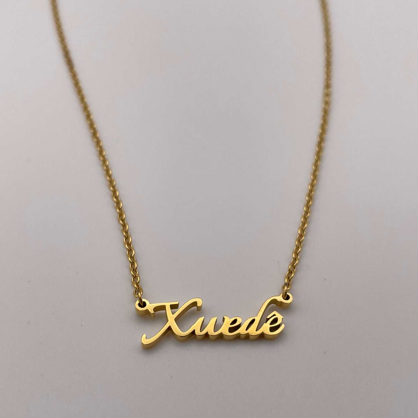 Geschenk-Bundle: Xwede Kette, Shemagh (Jamandi) Armband in Rot, Schwarz & Grün & Rosen Geschenkbox | Perfekt für Anlässe & Feiern