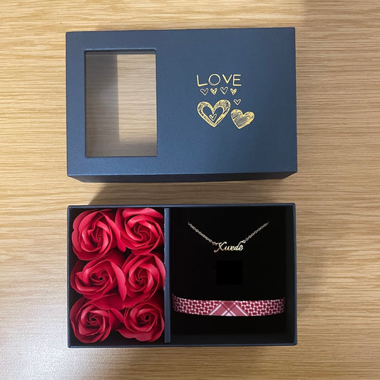 Geschenk-Bundle: Xwede Kette, Shemagh (Jamandi) Armband in Rot, Schwarz & Grün & Rosen Geschenkbox | Perfekt für Anlässe & Feiern